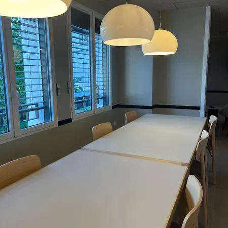 Centre De La Solitude Du Sauveur Отель *