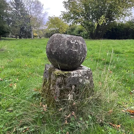 Отель Centre De La Solitude Du Sauveur *
